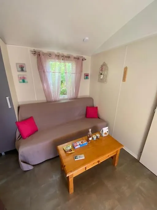 Ideal Pour Visiter Les Iles D'Or Hyeres 0*,  France